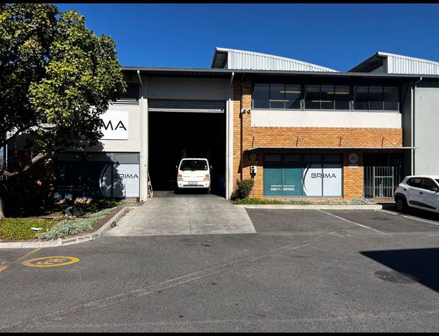 562M² WAREHOUSE TO LET IN AIRPORT INDUSTRIA